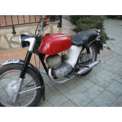 Montesa Comando 175