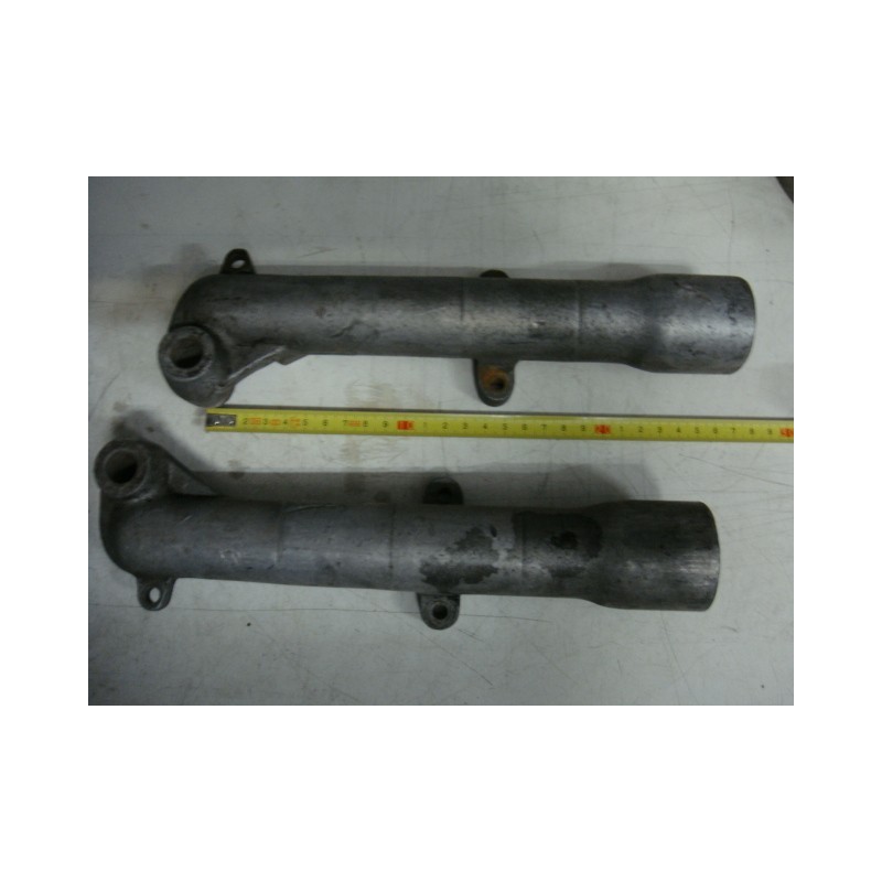 Pareja de botellas cortas