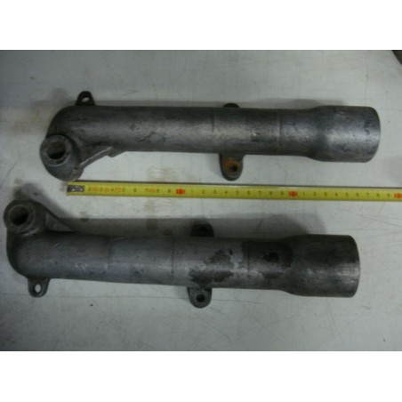 Pareja de botellas cortas