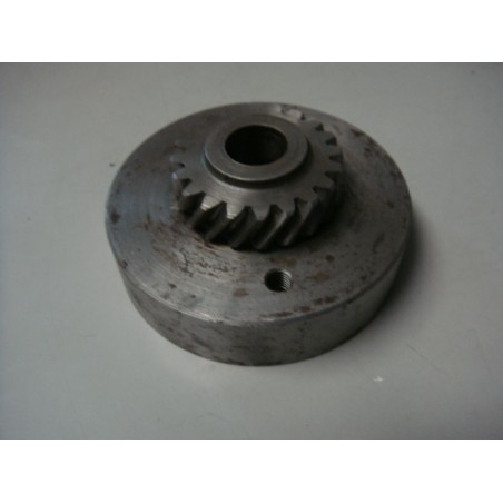 piñon con volante de inercia